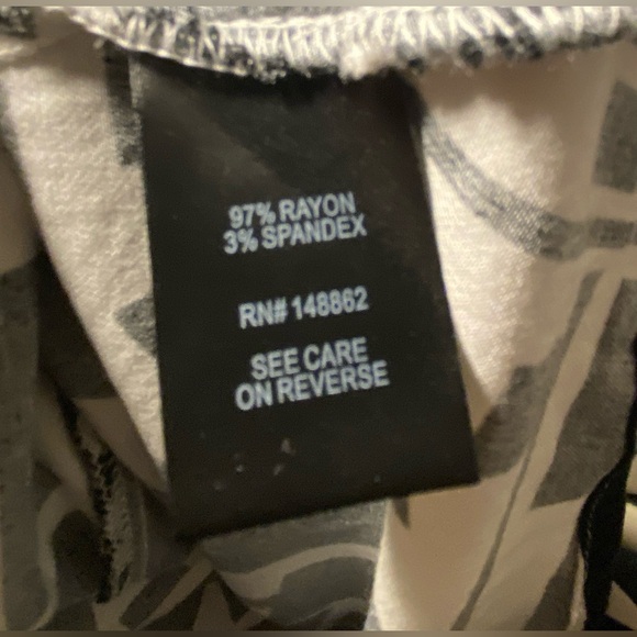 Torrid Black and White Abstract Midi Dress Size 3 - Picture 4 of 11